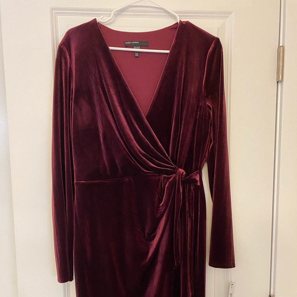 Maggy London Velvet Wrap Dress (12US)